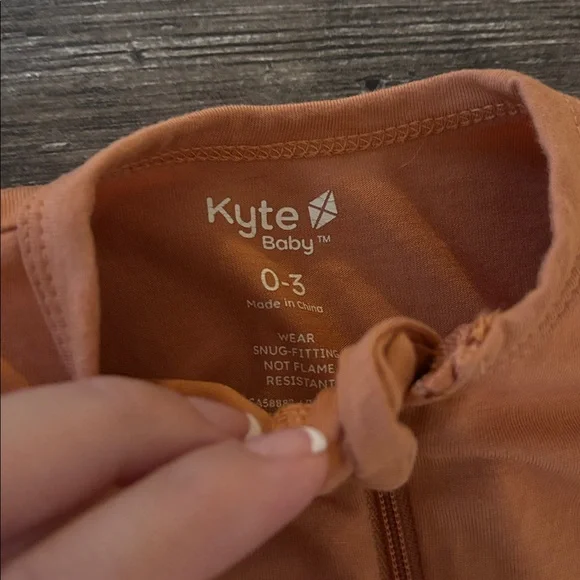 EUC Kyte Baby Apricot Zip Romper - Picture 2 of 2